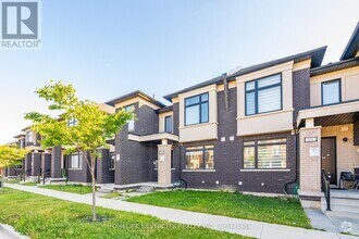 Building Photo - 86 Pearman Cres