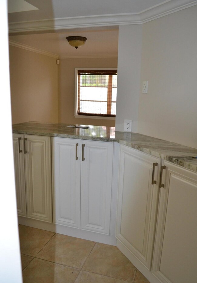 Building Photo - 173 Seabreeze Cir
