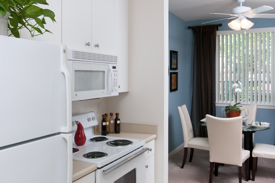 Amador Village Rentals Hayward, CA