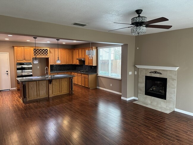 Building Photo - 5505 Claudied Way