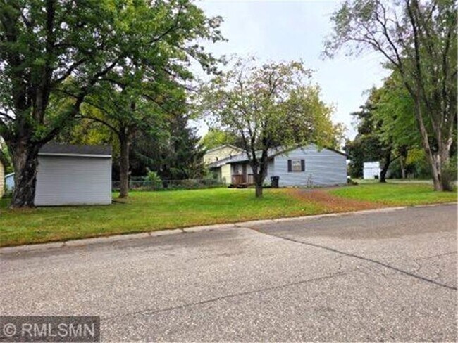 Foto del edificio - 653 N 2nd St