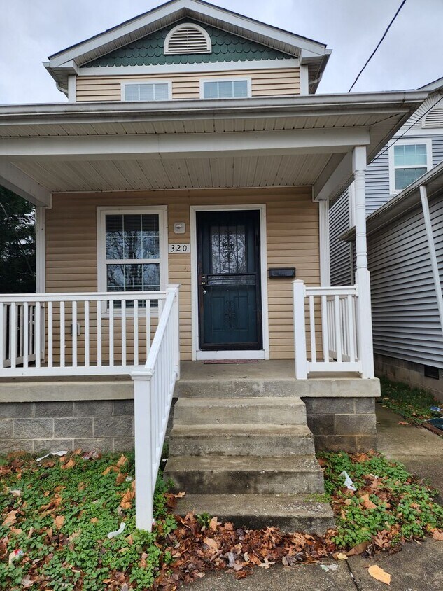 Foto principal - 4BR/ 1.5 bath House