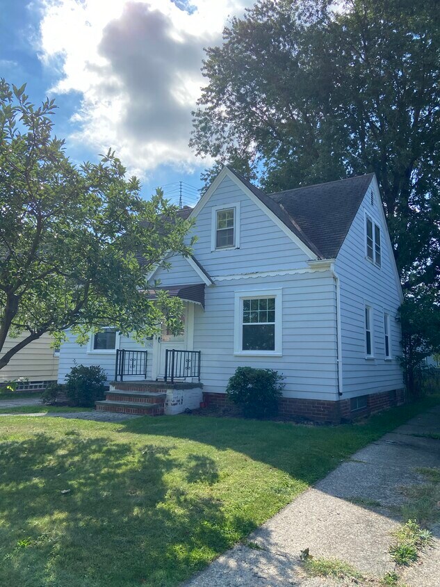 Primary Photo - 13605 Tyler Ave