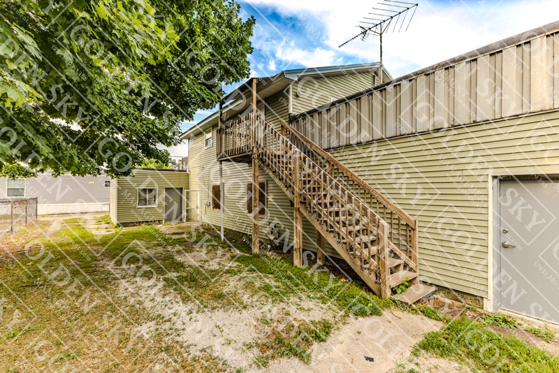 Primary Photo - 820 W 15th St