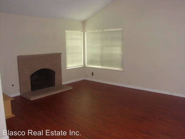 Building Photo - 1390 Norwood Ct