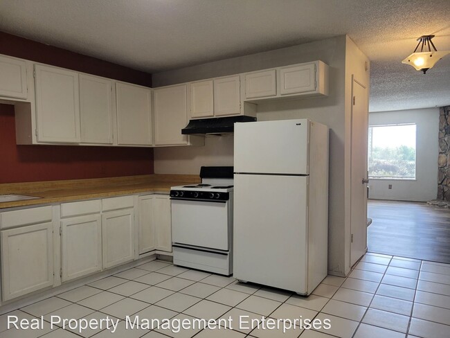 Building Photo - 2 br, 1.5 bath House - 1208 Northcliff Ave