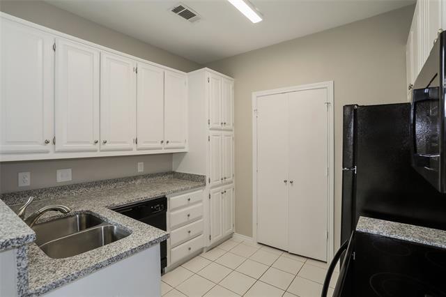 Foto del edificio - 4121-4121 One Pl Ln