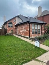 Building Photo - 6059 Mapleshade Ln