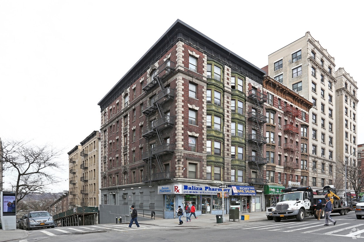 Building Photo - West Broadway Residence