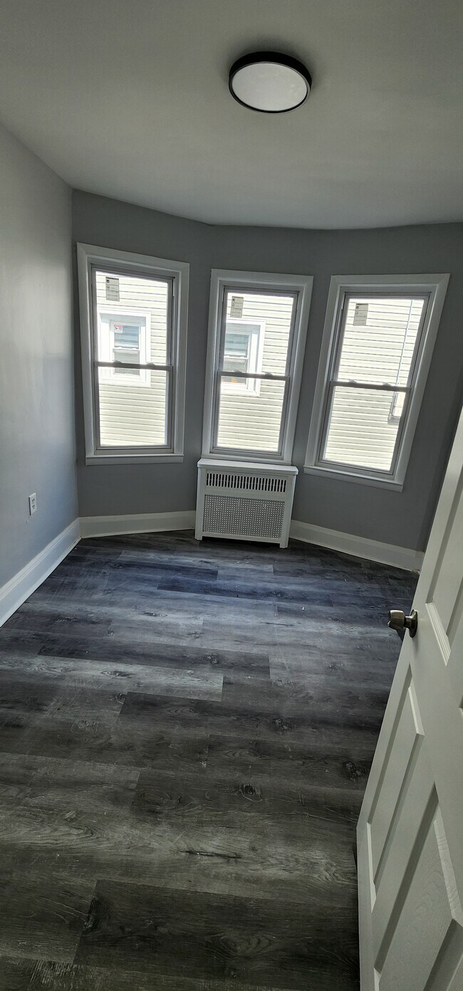 Foto del edificio - 1760 Winfield St