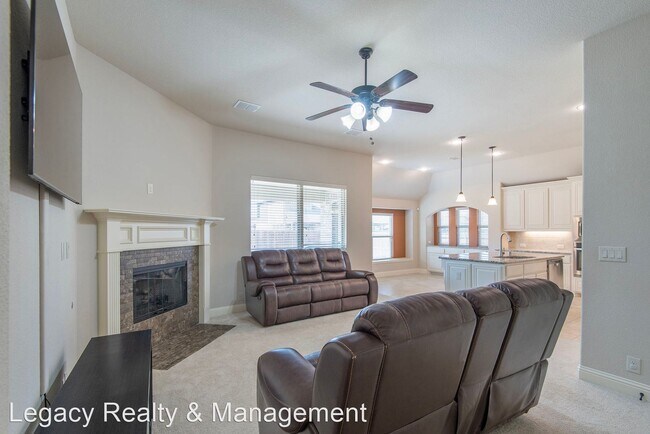 Foto del edificio - 4 br, 3 bath House - 1716 Ada Lane