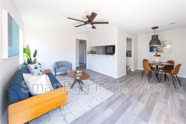 Foto del edificio - 6710 Wentworth Dr