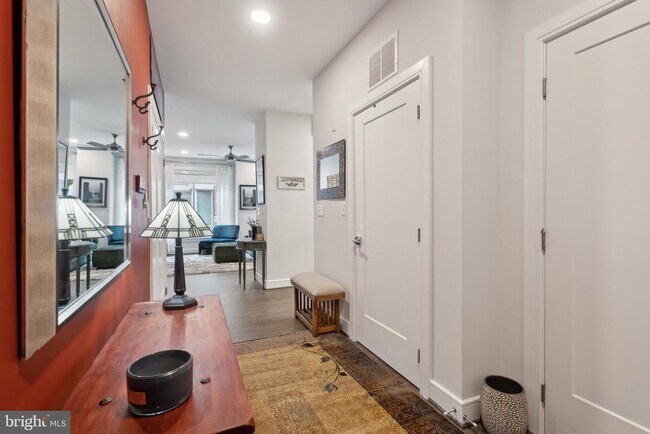 Foto del edificio - 625 Slaters Ln