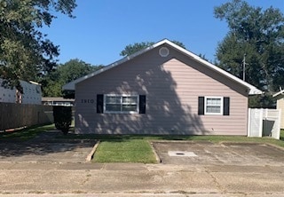 1910 ALVIN APT A - 1910 Alvin St
