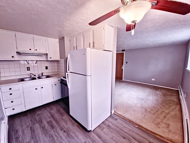 Building Photo - 125 W 35th St