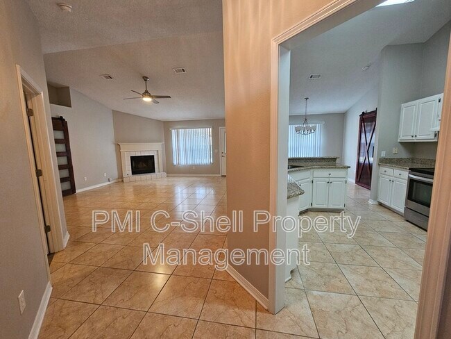 Building Photo - 1541 Sandcliff Dr