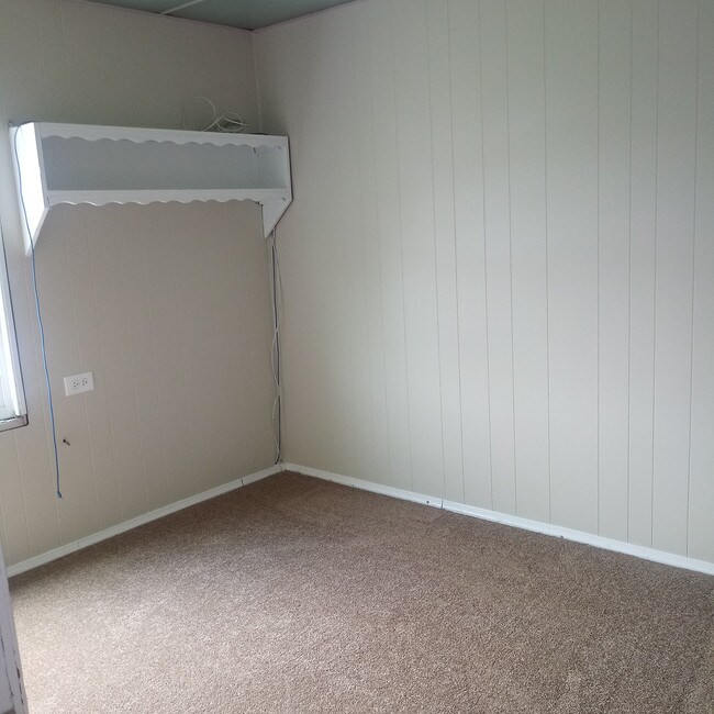 Building Photo - 914 169th St