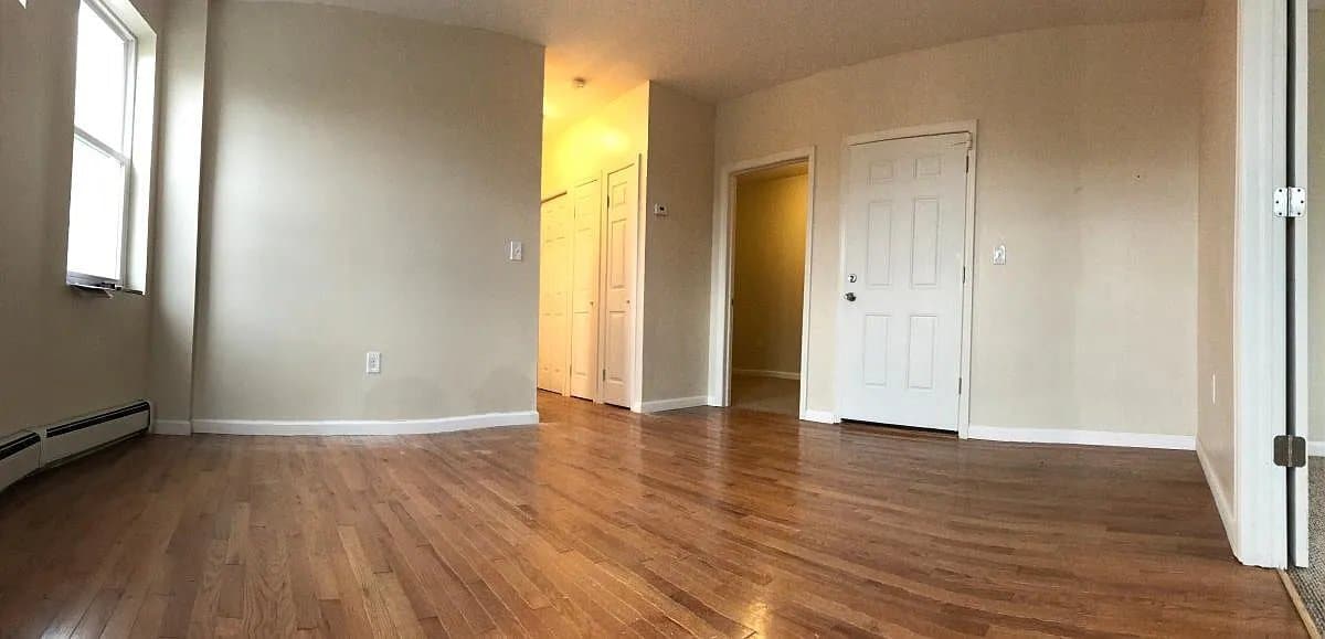 28 Sherman Ave #1 — photo 2 of 10