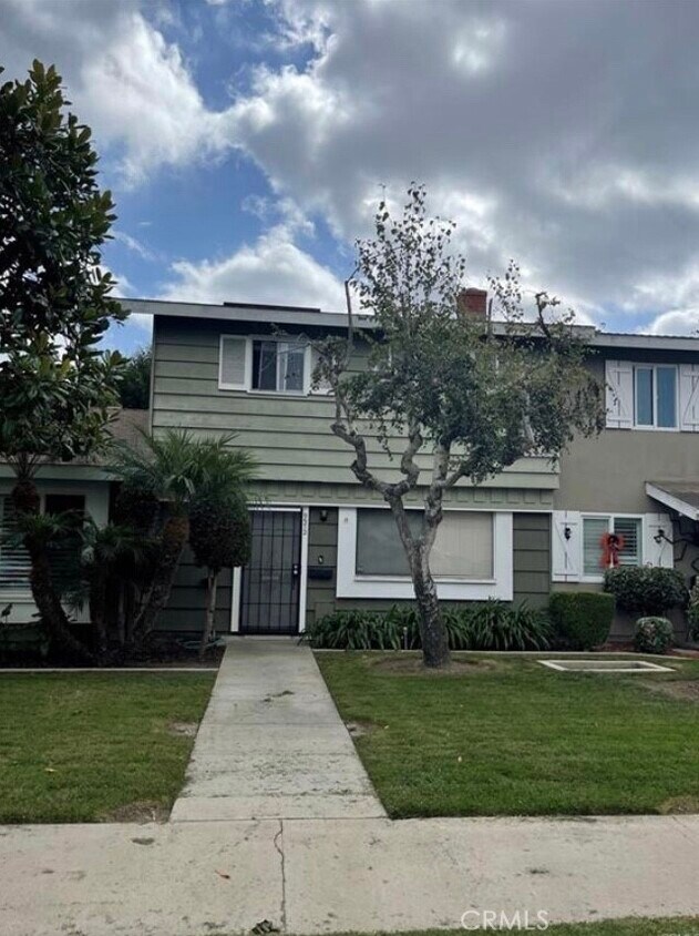Foto principal - 9572 Cornwall Dr