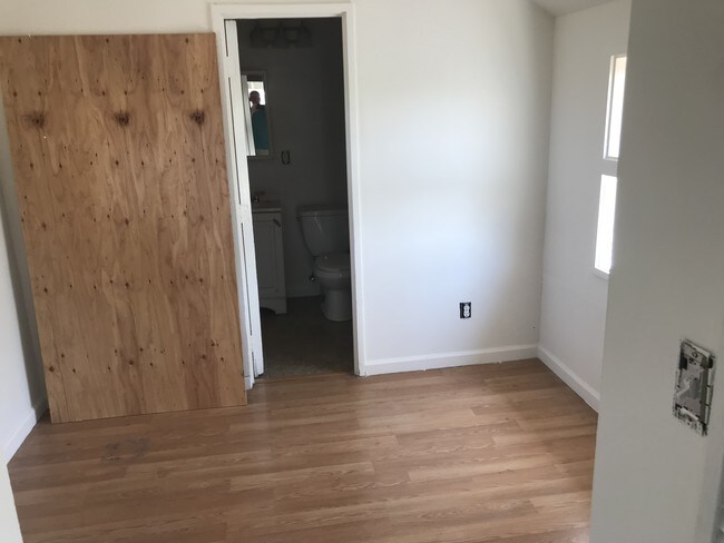 Dormitorio - 2324 Lake Shore Ave