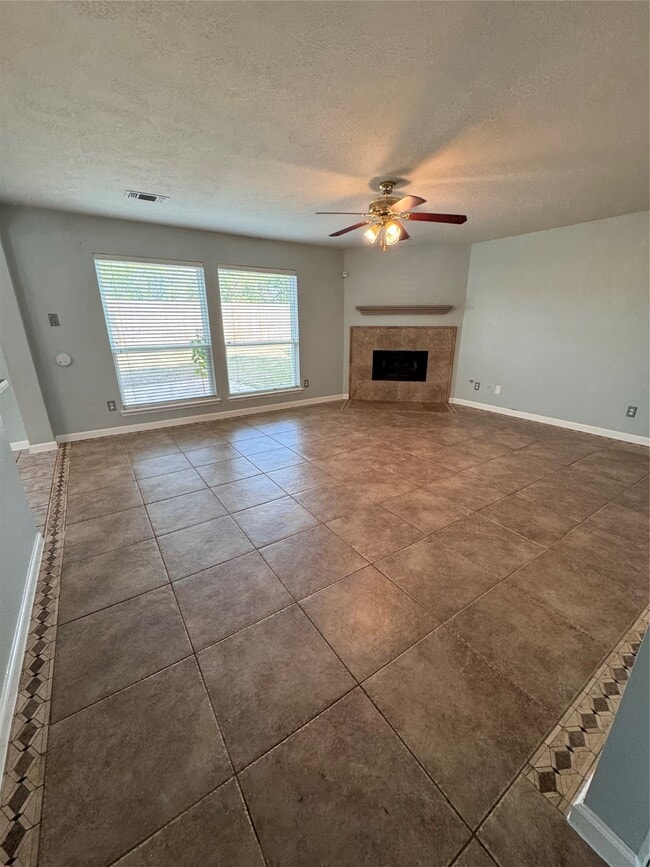 Foto del edificio - 14614 Vaughnville Dr