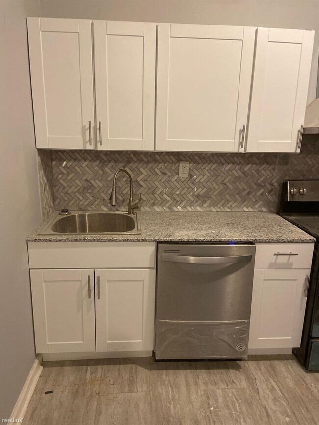 Building Photo - 2 br, 1 bath Duplex - 3506 Nebraska Avenue 1F