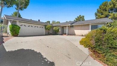 Building Photo - 20456 Tam O'Shanter Dr