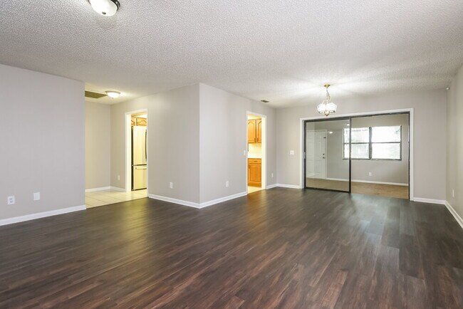 Foto del edificio - 104 Lake Daisy Terrace