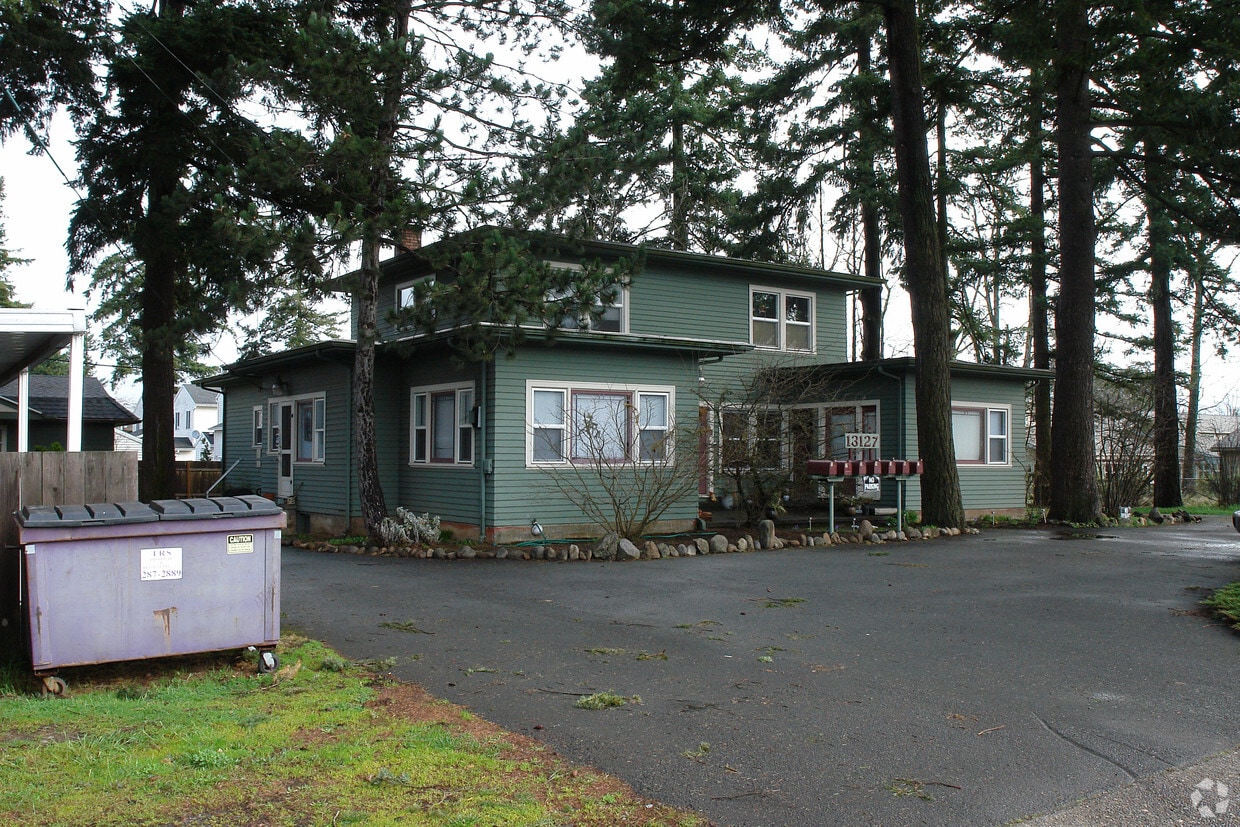 13127 NE Halsey St, Portland, OR 97230 Apartments in Portland, OR