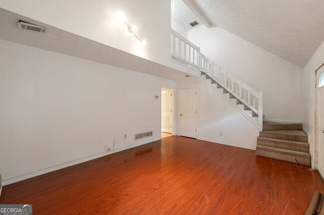 Foto del edificio - 134 Timber Creek Ln SW