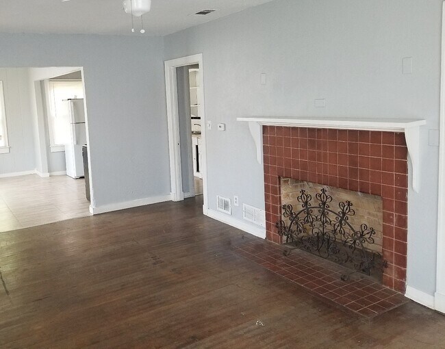 Foto del edificio - 2324 Kirby St