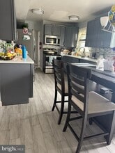 Building Photo - 27 Middleton Ln