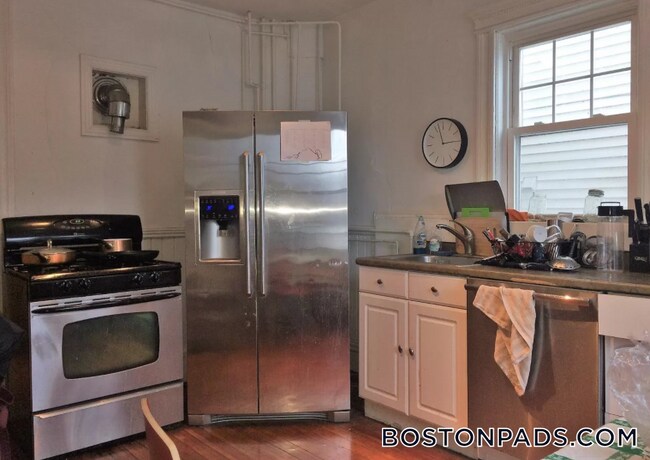 Foto del edificio - 229 Harvard St