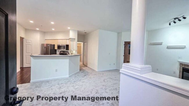 Foto del edificio - 16125 Juanita Woodinville Way NE