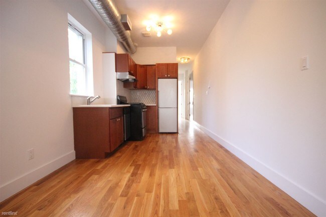Building Photo - 215 Knickerbocker Ave