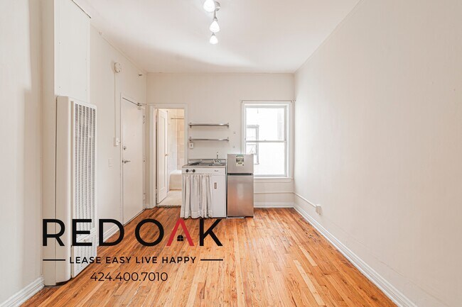 Foto del edificio - 836 Sanborn Ave