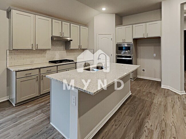 Building Photo - 1513 Low Branch Ln