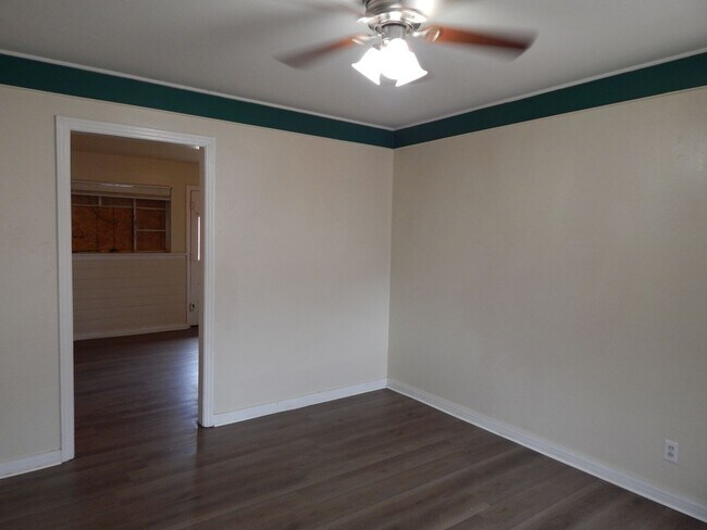 Foto del edificio - 2306 SW 8th Ave