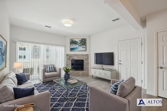 Building Photo - 15700 E Jamison Dr