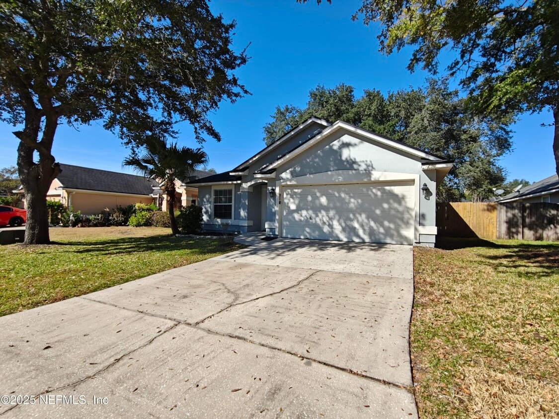 Foto principal - 1250 Bedrock Dr