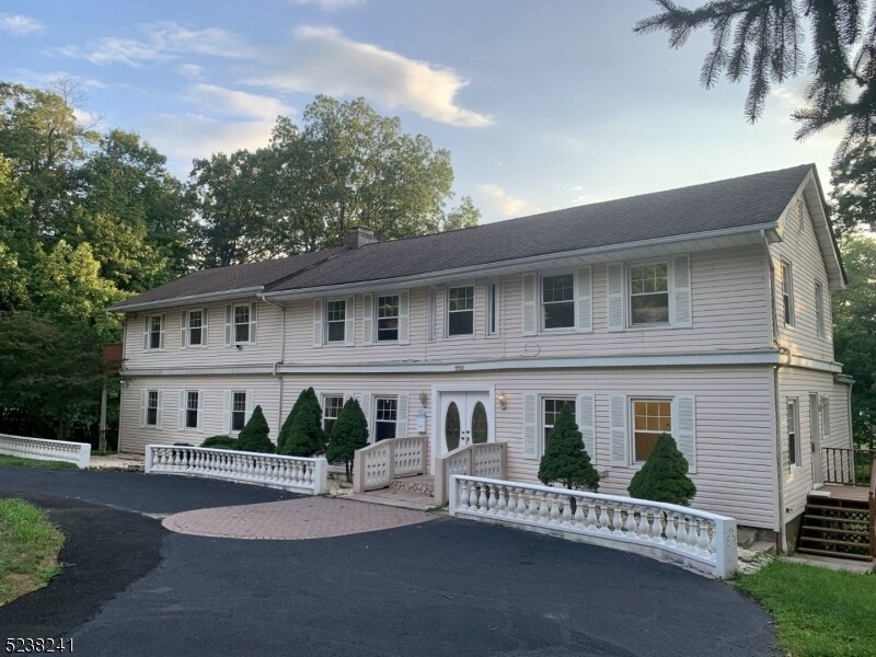 Primary Photo - 1118 Woodland Ave