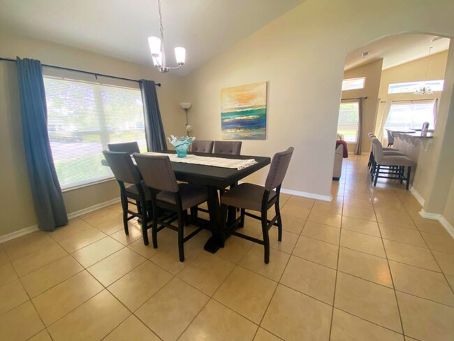 Building Photo - 467 Julliard Blvd