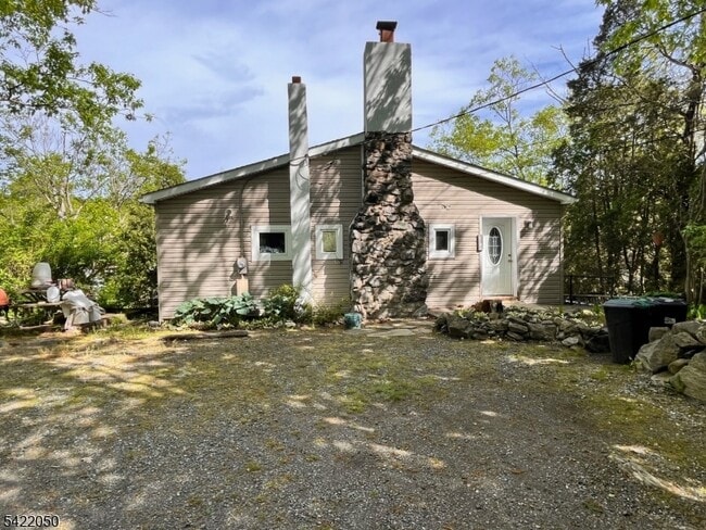 Building Photo - 34 Rose Trail