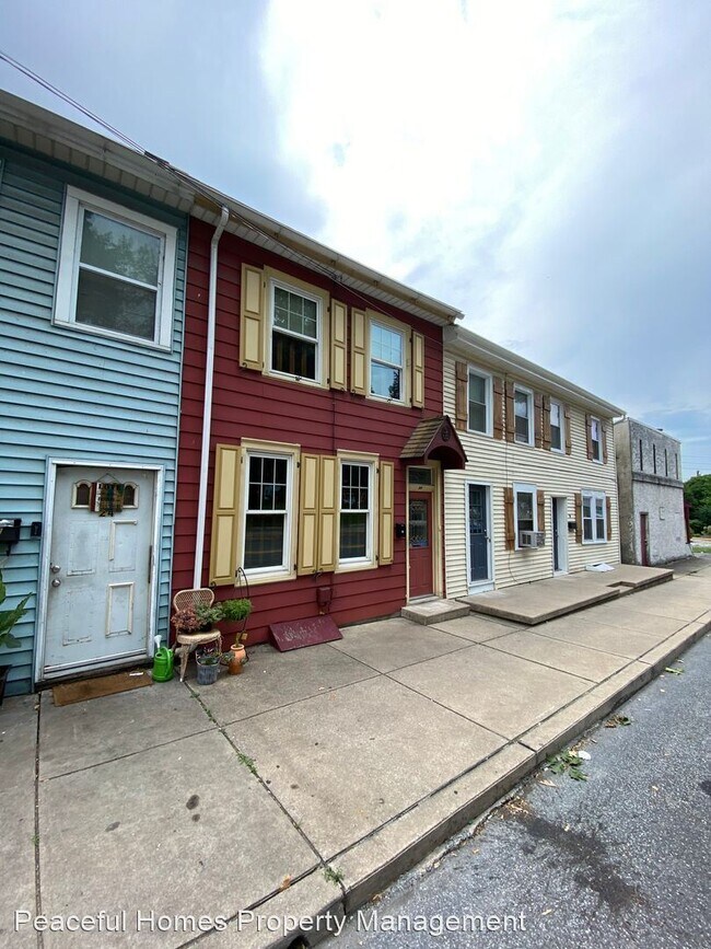 Building Photo - 3 br, 1 bath House - 22 Lancaster Ave