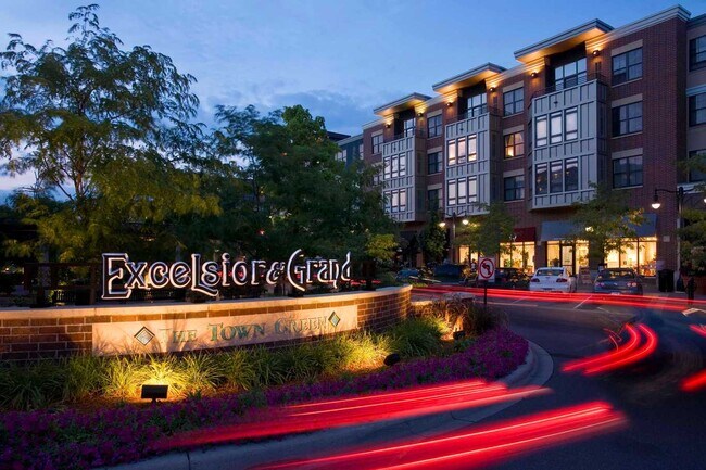 Foto del edificio - 4755 Park Commons Dr