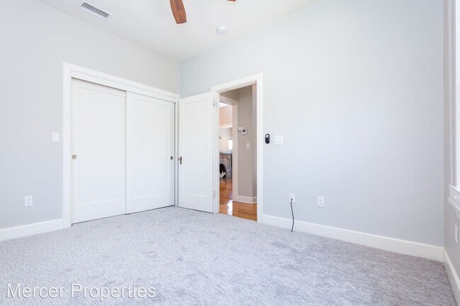 2 br, 1 bath House - 4726 Vista St. photo'