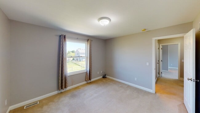 Building Photo - 3 Bedroom House for Rent