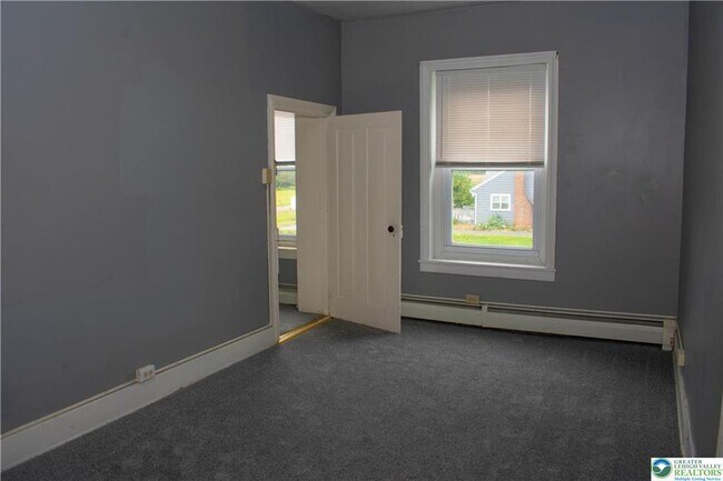 Foto del edificio - 3914 Mauch Chunk Rd