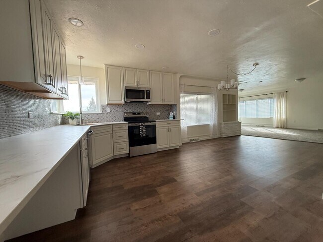 Foto del edificio - 9375 CO-66