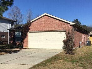 Building Photo - 21910 Holly Branch Dr